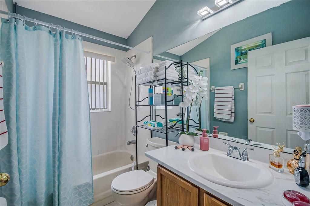 For Sale: $489,900 (4 beds, 2 baths, 1822 Square Feet)