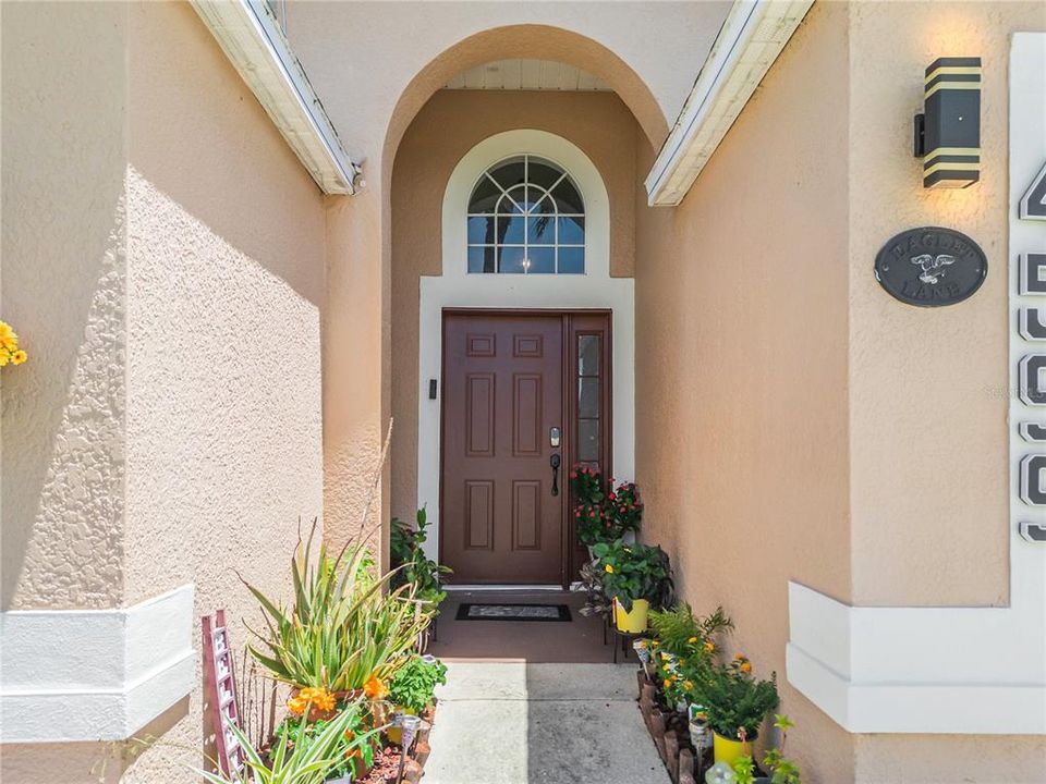 For Sale: $489,900 (4 beds, 2 baths, 1822 Square Feet)