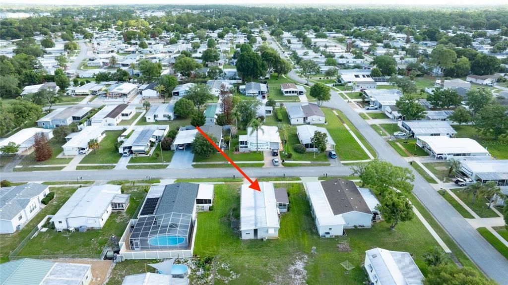 For Sale: $149,900 (2 beds, 2 baths, 840 Square Feet)