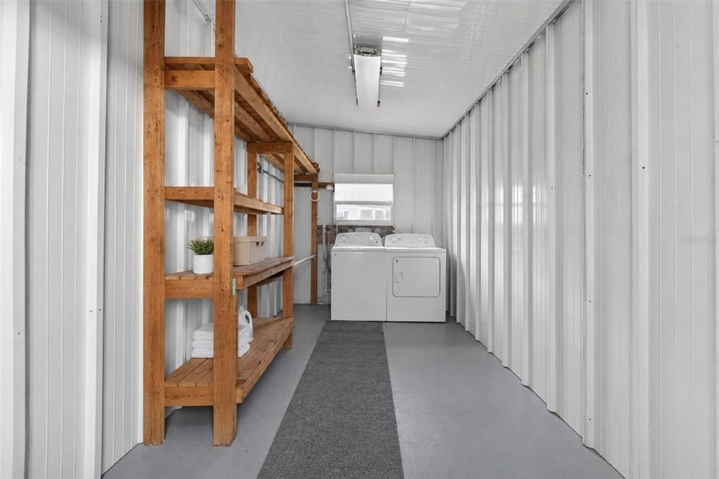 For Sale: $149,900 (2 beds, 2 baths, 840 Square Feet)