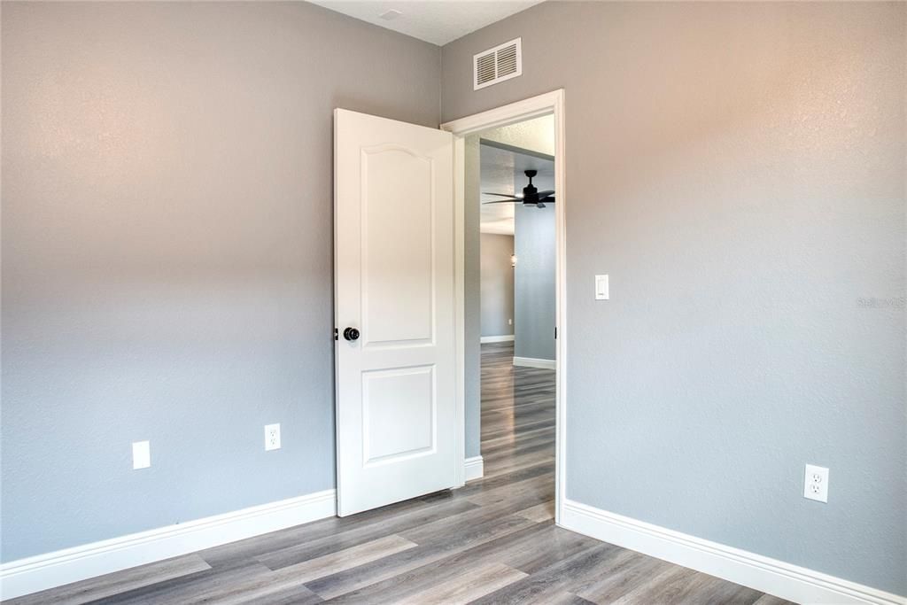 For Rent: $2,100 (4 beds, 2 baths, 1842 Square Feet)