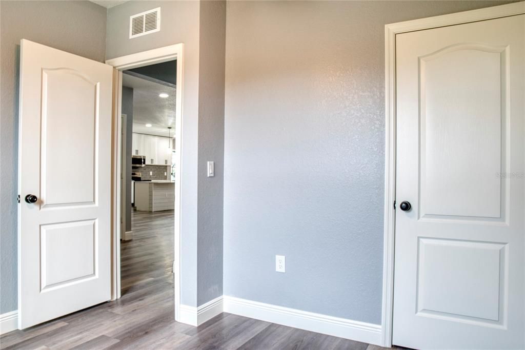 For Rent: $2,100 (4 beds, 2 baths, 1842 Square Feet)