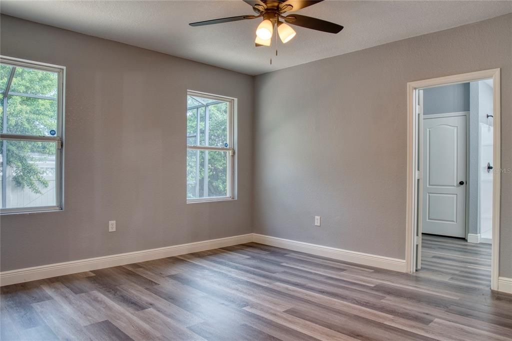 For Rent: $2,100 (4 beds, 2 baths, 1842 Square Feet)