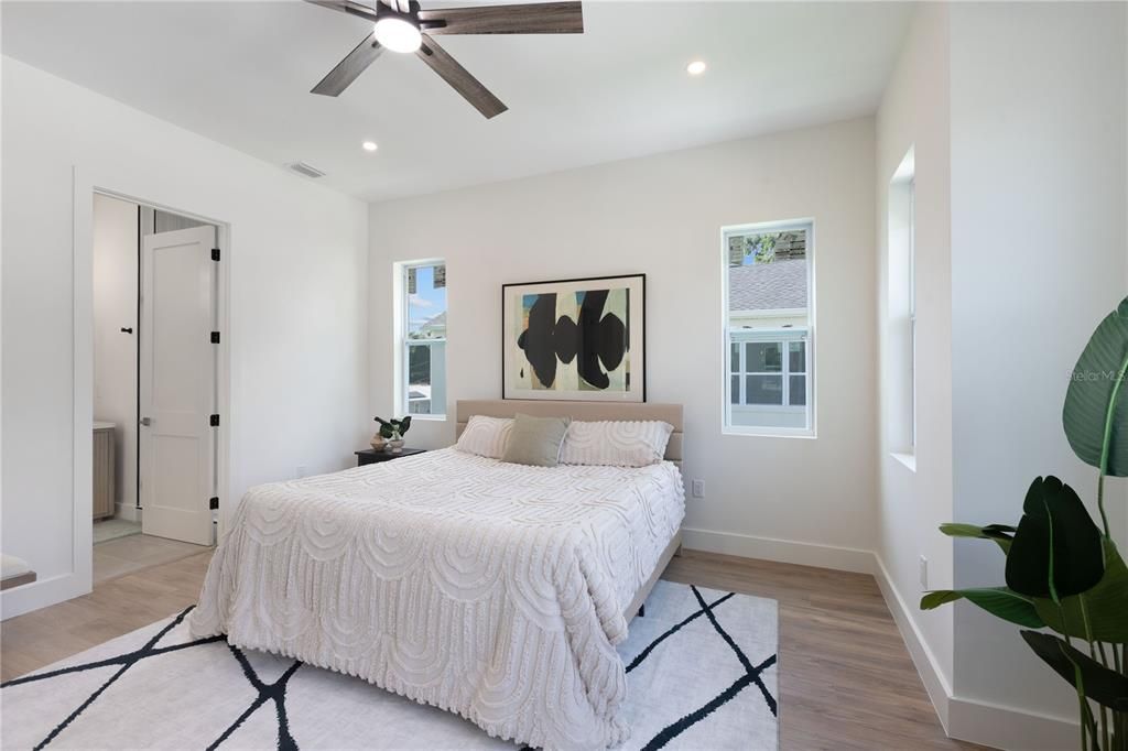 En Venta: $798,000 (4 camas, 3 baños, 2506 Pies cuadrados)