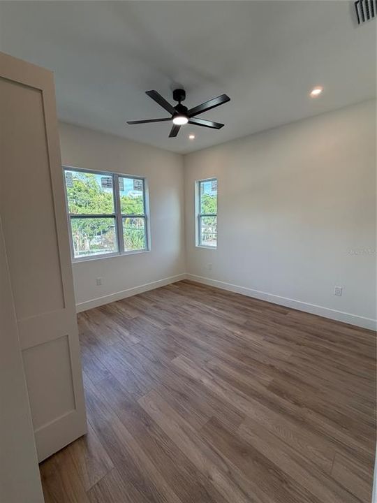 En Venta: $798,000 (4 camas, 3 baños, 2506 Pies cuadrados)