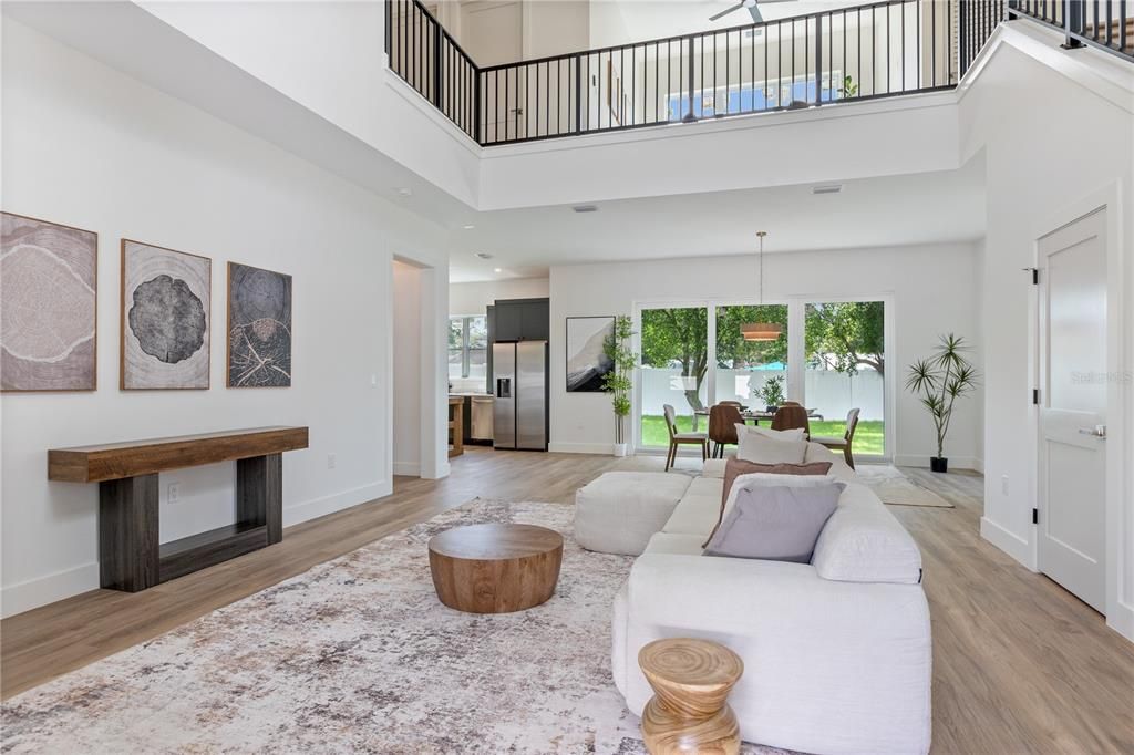 En Venta: $798,000 (4 camas, 3 baños, 2506 Pies cuadrados)