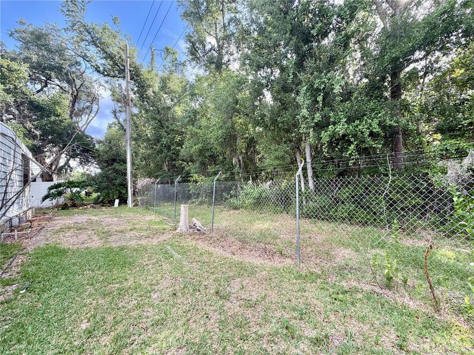 Active With Contract: $69,000 (2 beds, 2 baths, 1344 Square Feet)