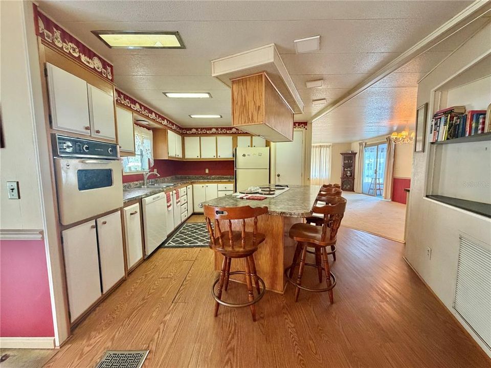 Active With Contract: $69,000 (2 beds, 2 baths, 1344 Square Feet)