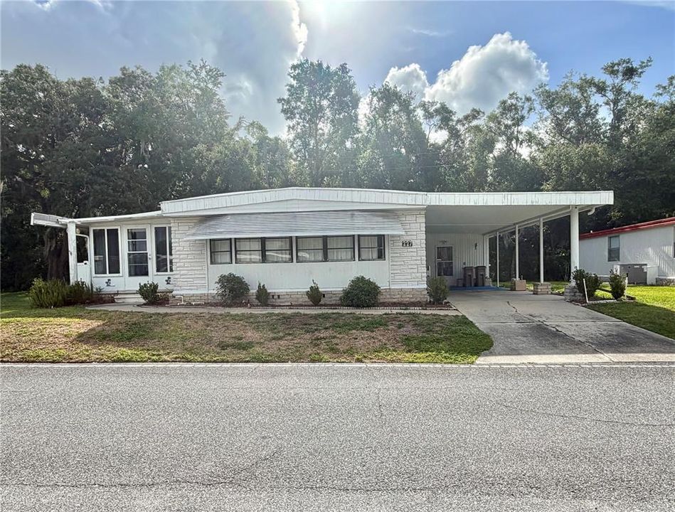 Active With Contract: $69,000 (2 beds, 2 baths, 1344 Square Feet)