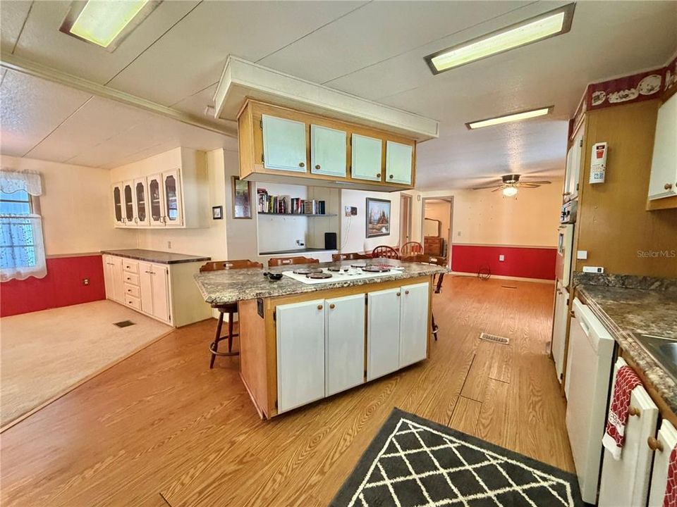 Active With Contract: $69,000 (2 beds, 2 baths, 1344 Square Feet)
