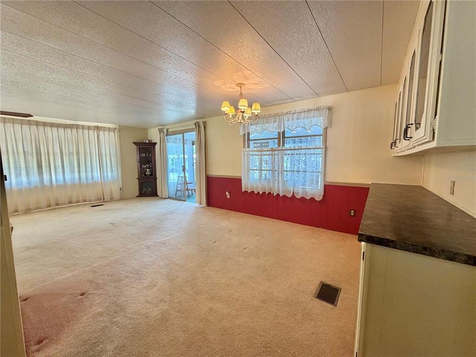 Active With Contract: $69,000 (2 beds, 2 baths, 1344 Square Feet)