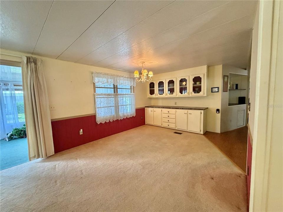 Active With Contract: $69,000 (2 beds, 2 baths, 1344 Square Feet)
