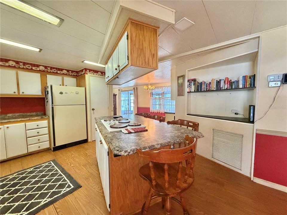 Active With Contract: $69,000 (2 beds, 2 baths, 1344 Square Feet)