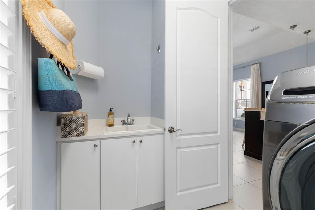 For Rent: $5,500 (3 beds, 2 baths, 2429 Square Feet)