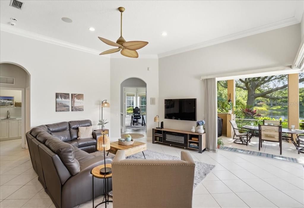 For Sale: $1,140,000 (4 beds, 4 baths, 3431 Square Feet)