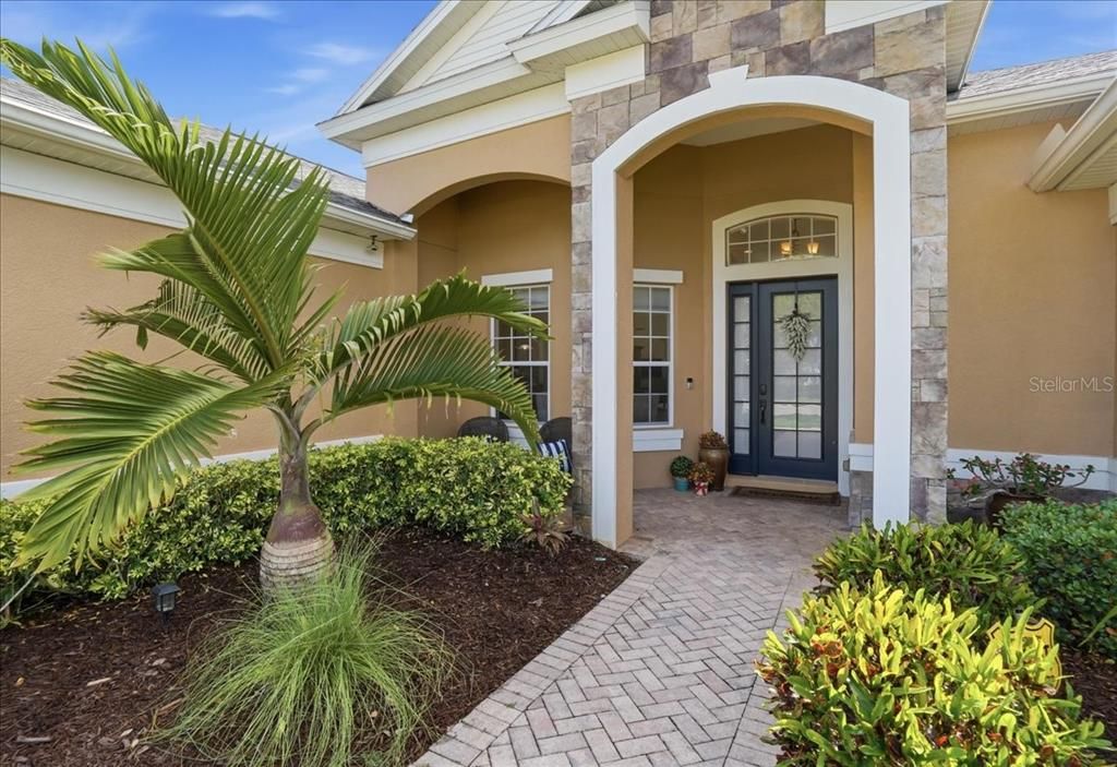 For Sale: $1,140,000 (4 beds, 4 baths, 3431 Square Feet)