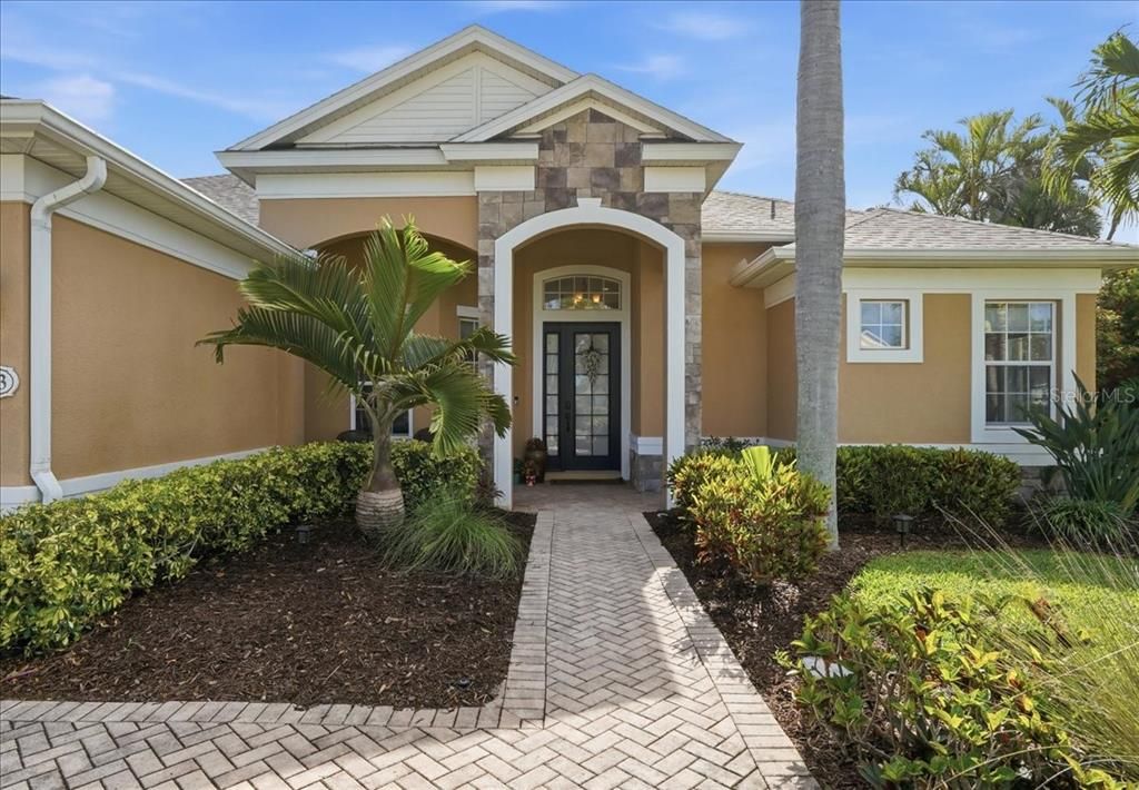 For Sale: $1,140,000 (4 beds, 4 baths, 3431 Square Feet)