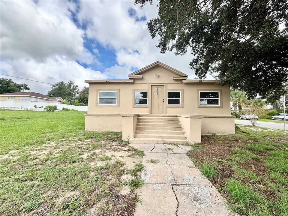 For Sale: $330,000 (0 beds, 0 baths, 1359 Square Feet)