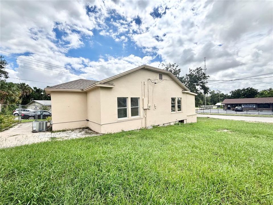 For Sale: $330,000 (0 beds, 0 baths, 1359 Square Feet)