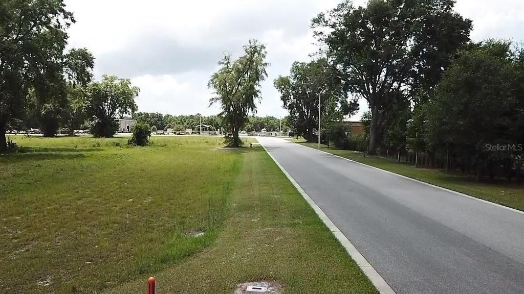 待售: $1,376,000 (1.41 acres)
