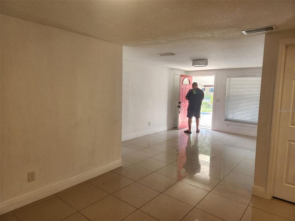 В аренду: $2,500 (2 спален, 1 ванн, 1560 Квадратных фут)