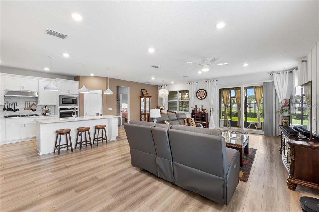 For Sale: $499,900 (3 beds, 3 baths, 2230 Square Feet)