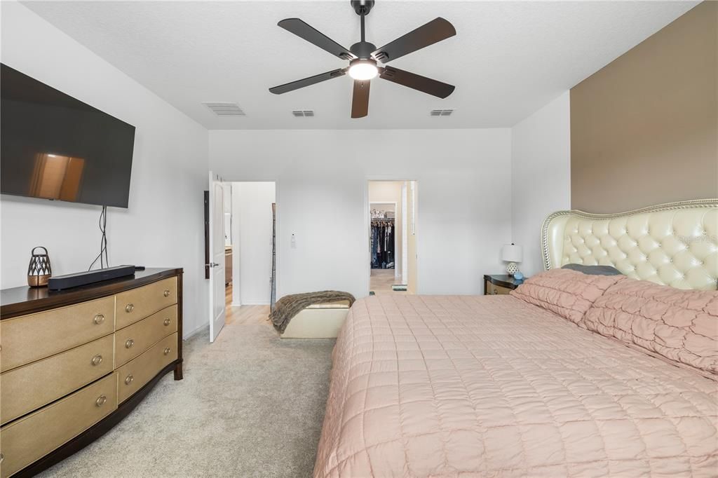 For Sale: $499,900 (3 beds, 3 baths, 2230 Square Feet)