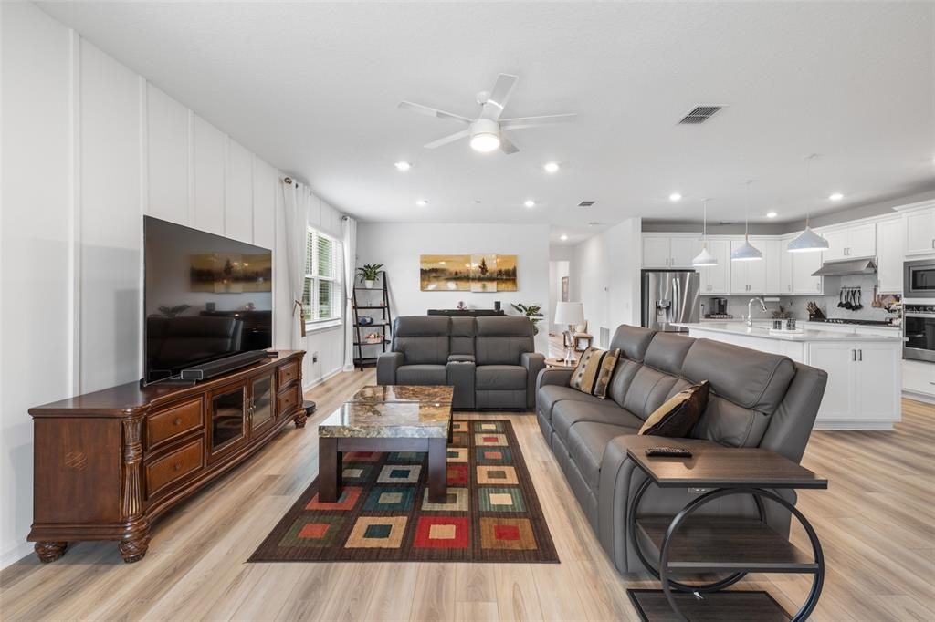 For Sale: $499,900 (3 beds, 3 baths, 2230 Square Feet)