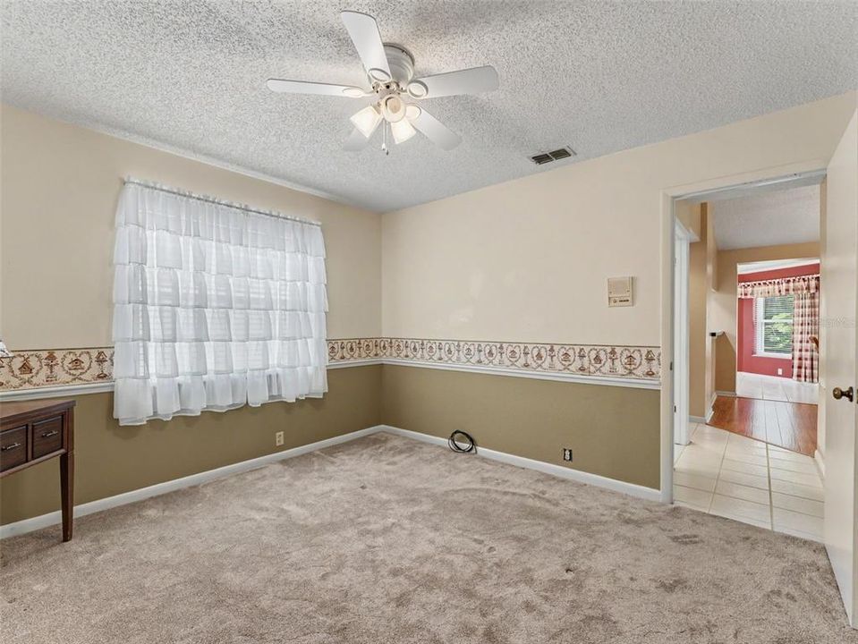 For Sale: $347,900 (3 beds, 2 baths, 1662 Square Feet)