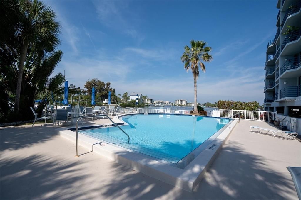 For Rent: $1,800 (2 beds, 2 baths, 1098 Square Feet)