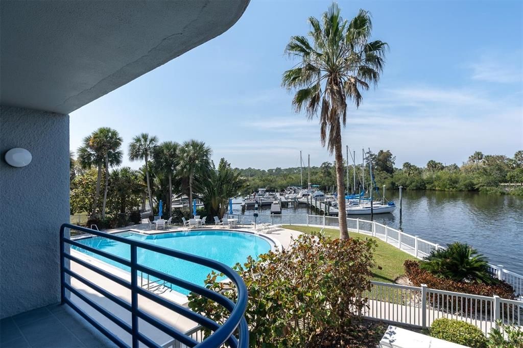 For Rent: $1,800 (2 beds, 2 baths, 1098 Square Feet)