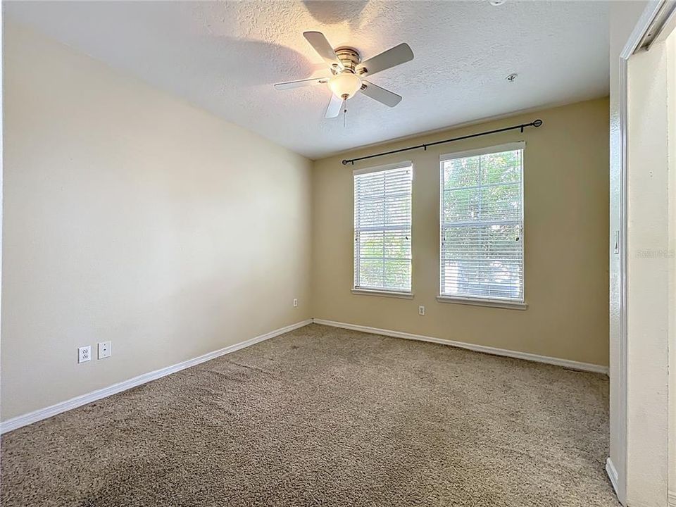 For Sale: $320,000 (3 beds, 2 baths, 1455 Square Feet)
