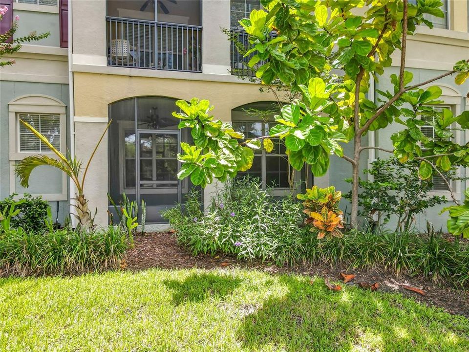 For Sale: $320,000 (3 beds, 2 baths, 1455 Square Feet)