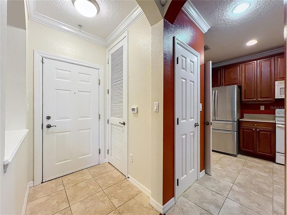 For Sale: $320,000 (3 beds, 2 baths, 1455 Square Feet)