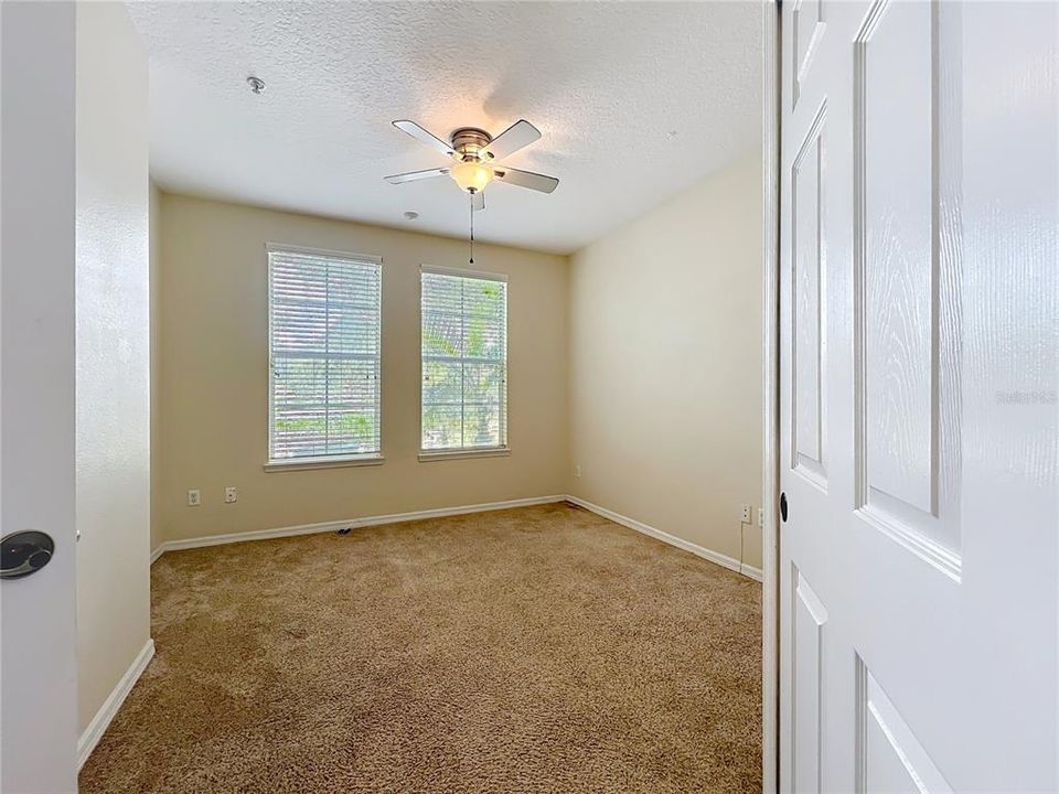 For Sale: $320,000 (3 beds, 2 baths, 1455 Square Feet)