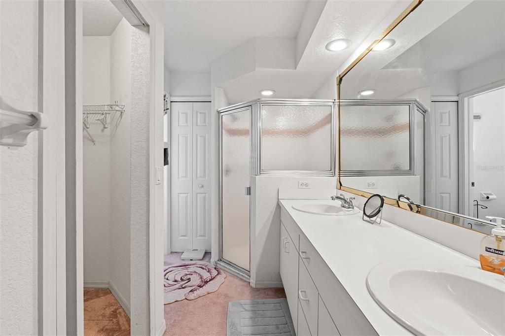 For Sale: $250,000 (3 beds, 2 baths, 1620 Square Feet)