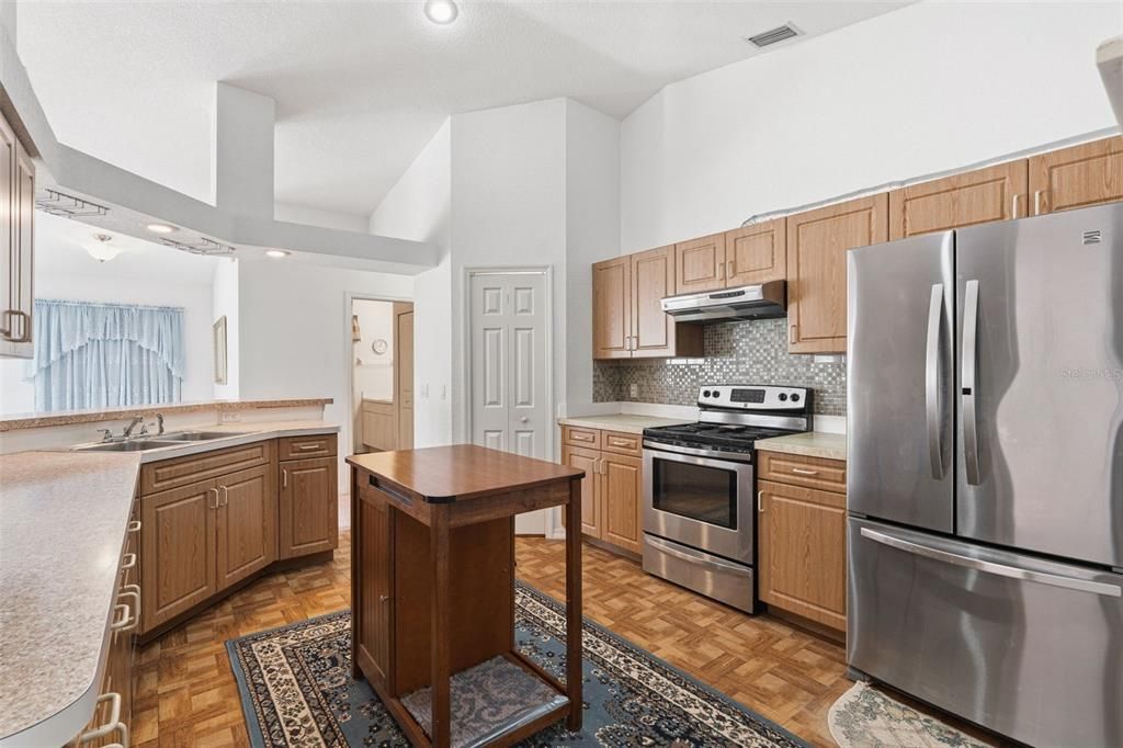 For Sale: $250,000 (3 beds, 2 baths, 1620 Square Feet)