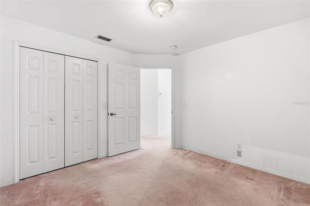 For Sale: $250,000 (3 beds, 2 baths, 1620 Square Feet)