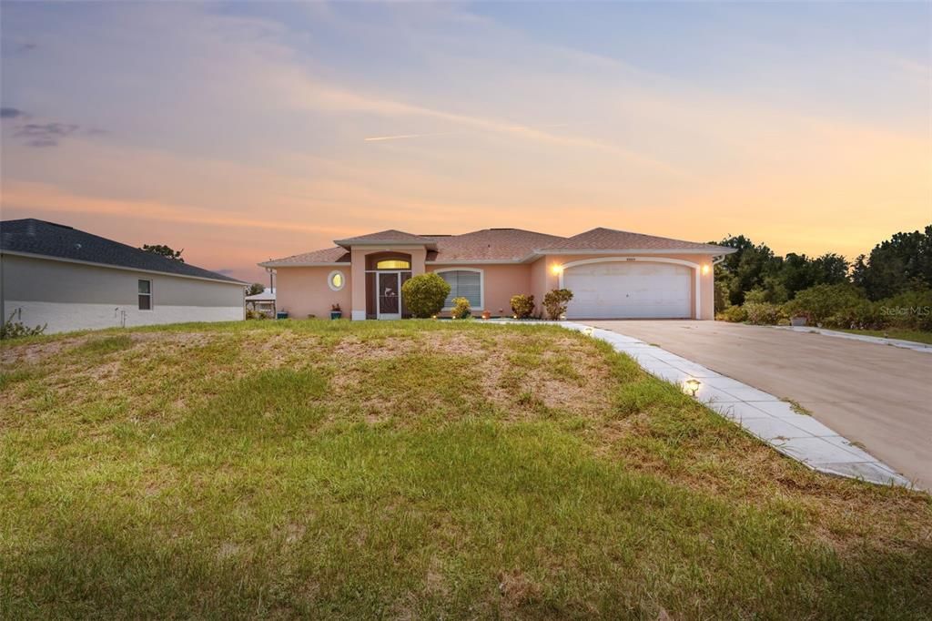 For Sale: $250,000 (3 beds, 2 baths, 1620 Square Feet)
