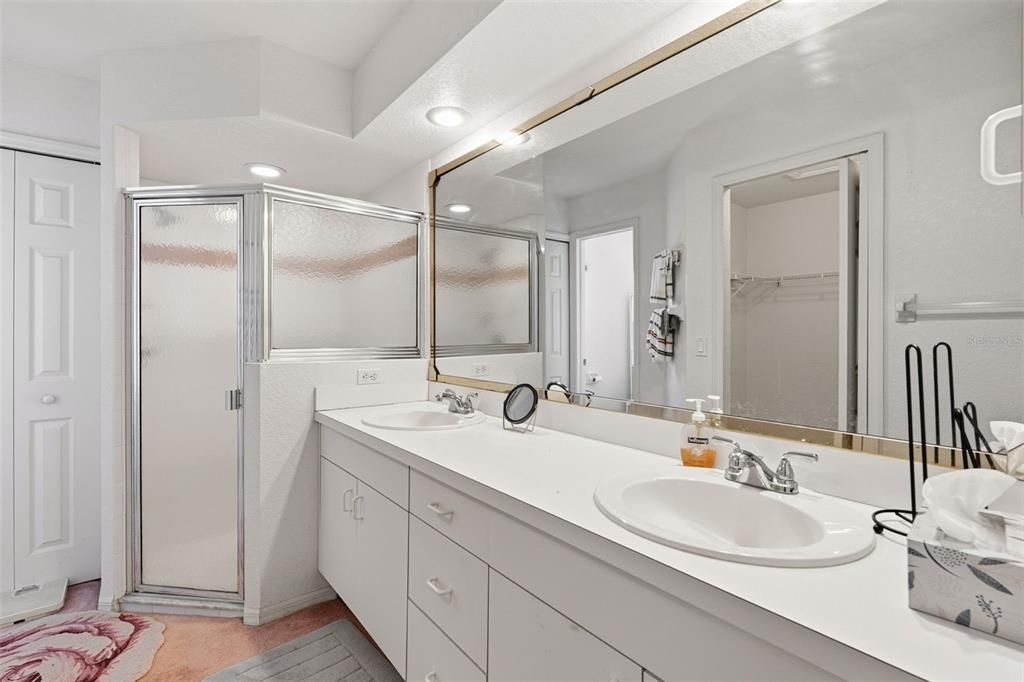 For Sale: $250,000 (3 beds, 2 baths, 1620 Square Feet)