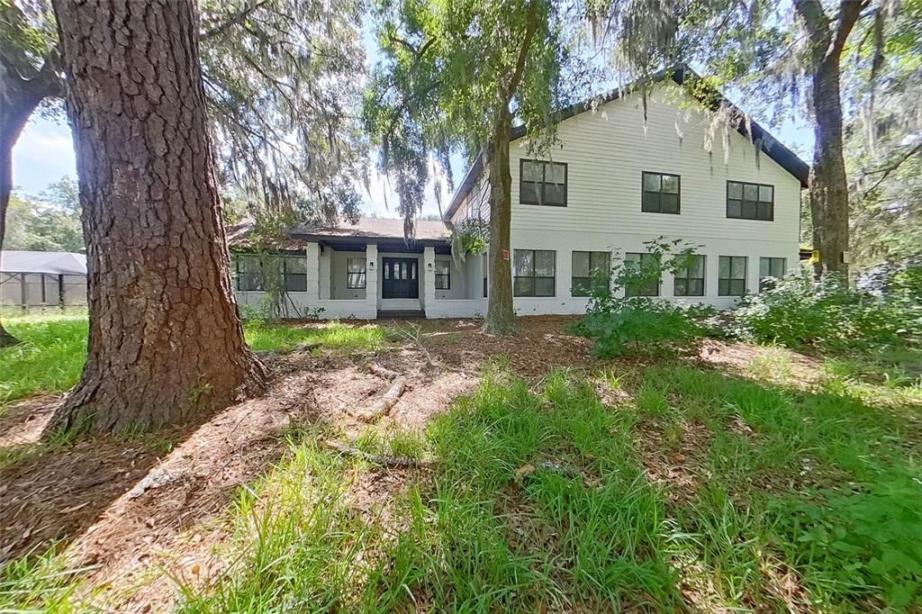 For Sale: $750,000 (5 beds, 3 baths, 5617 Square Feet)