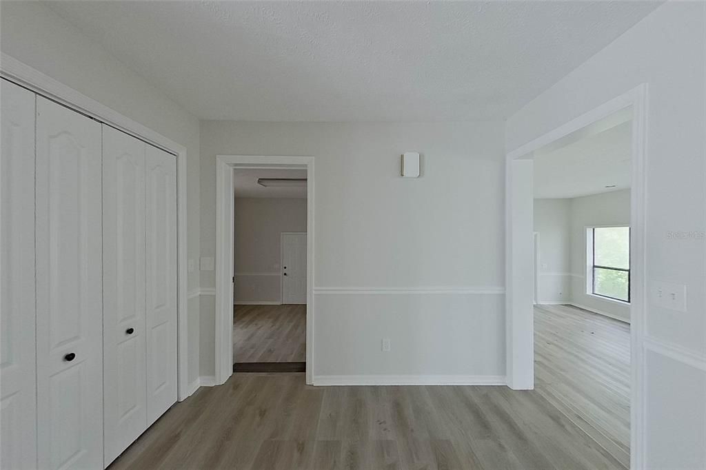 For Sale: $750,000 (5 beds, 3 baths, 5617 Square Feet)