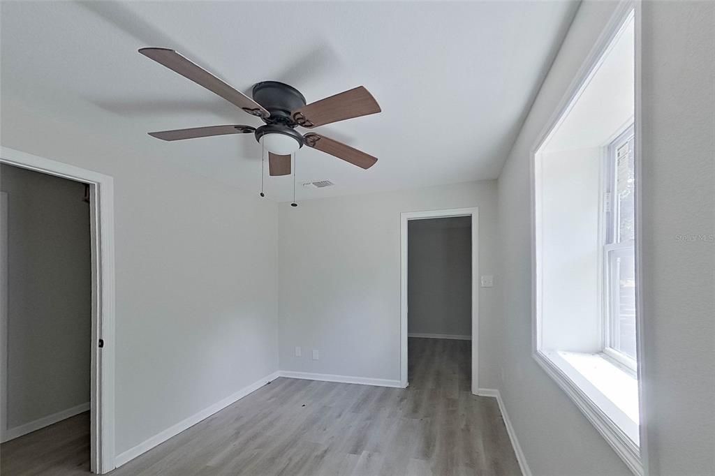 For Sale: $750,000 (5 beds, 3 baths, 5617 Square Feet)