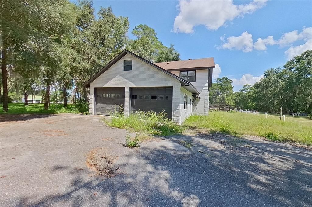 For Sale: $750,000 (5 beds, 3 baths, 5617 Square Feet)