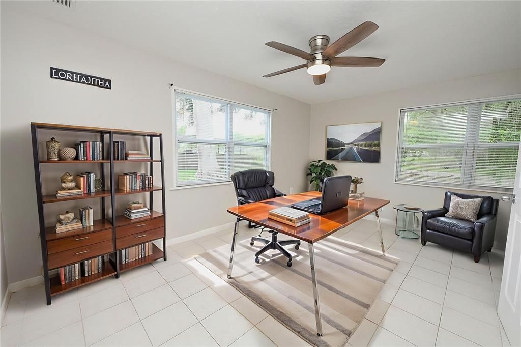 For Rent: $1,960 (3 beds, 3 baths, 1601 Square Feet)