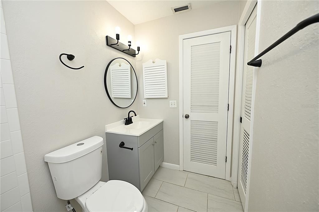 For Rent: $1,960 (3 beds, 3 baths, 1601 Square Feet)