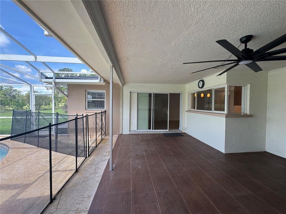 For Rent: $3,600 (4 beds, 2 baths, 1961 Square Feet)