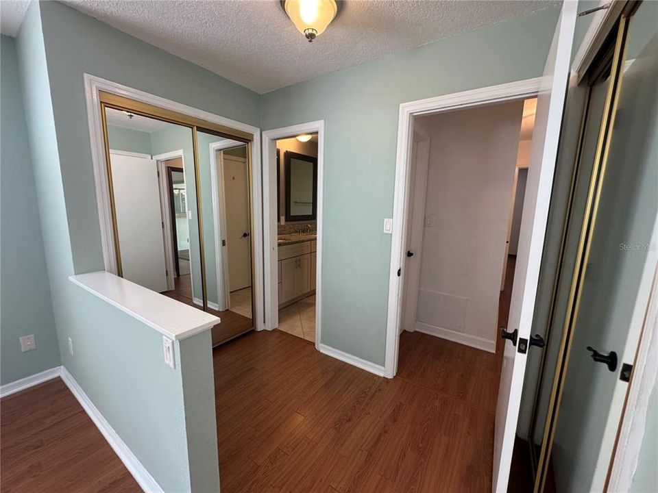 For Rent: $3,600 (4 beds, 2 baths, 1961 Square Feet)