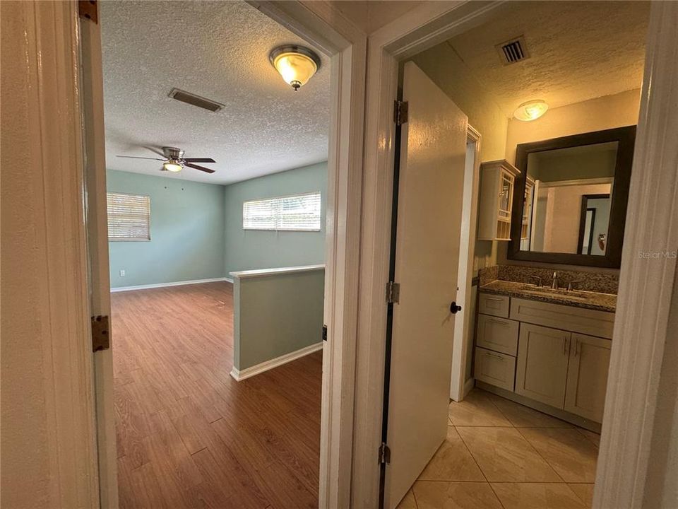 For Rent: $3,600 (4 beds, 2 baths, 1961 Square Feet)