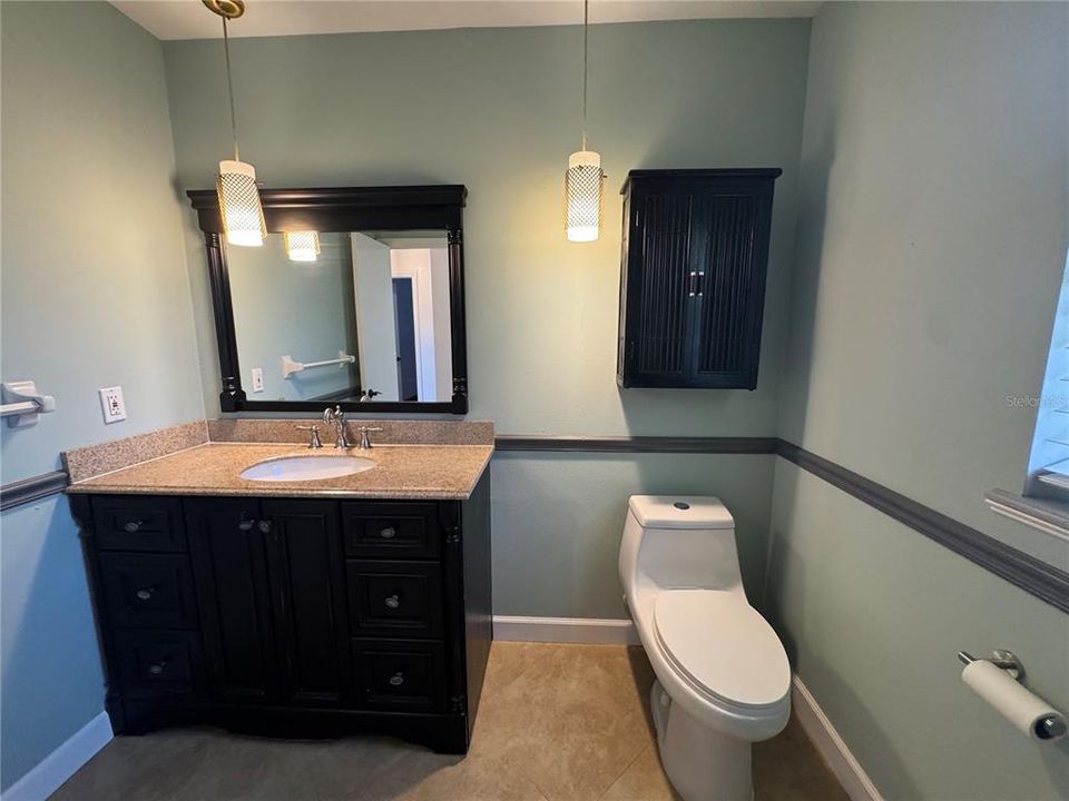 For Rent: $3,600 (4 beds, 2 baths, 1961 Square Feet)